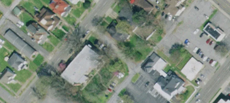 109 Unaka Ave