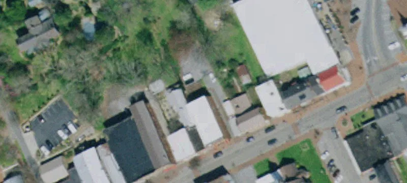 123 Main St