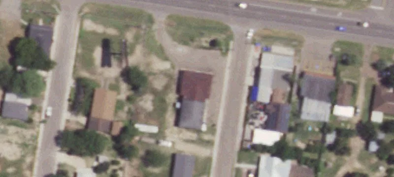 100 Longoria St