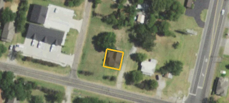 106 Main St