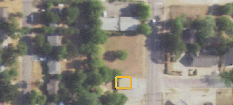 702 Main St