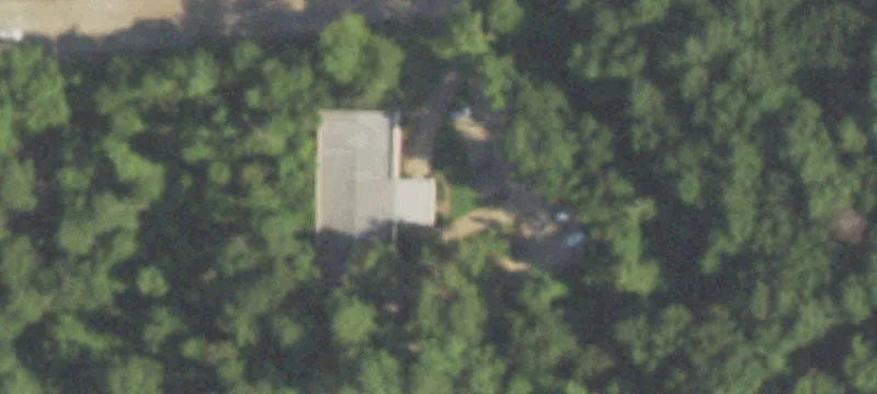 3420 Tree Ln