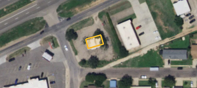 820 Frontage Rd