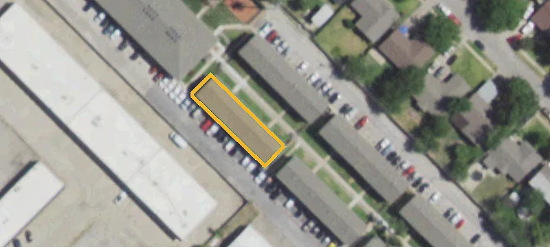 2901 Live Oak Dr