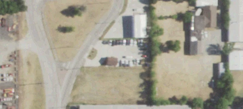 1424 Main St