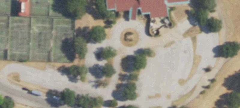 913 Country Clb Ln