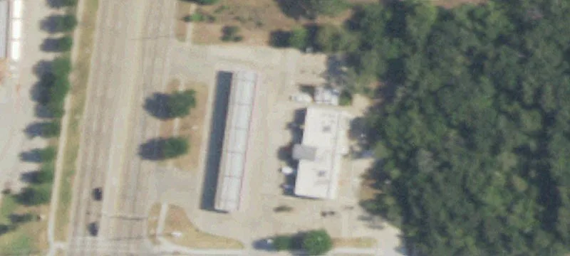 1085 Main St