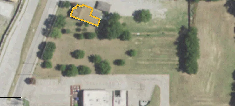 923 Abrams Rd