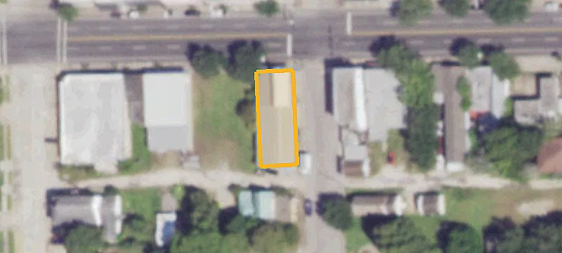 301 Main St