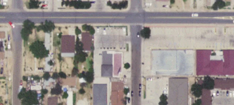 1419 Bustamante St