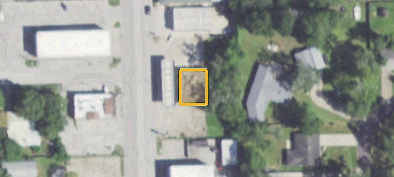 301 Main St