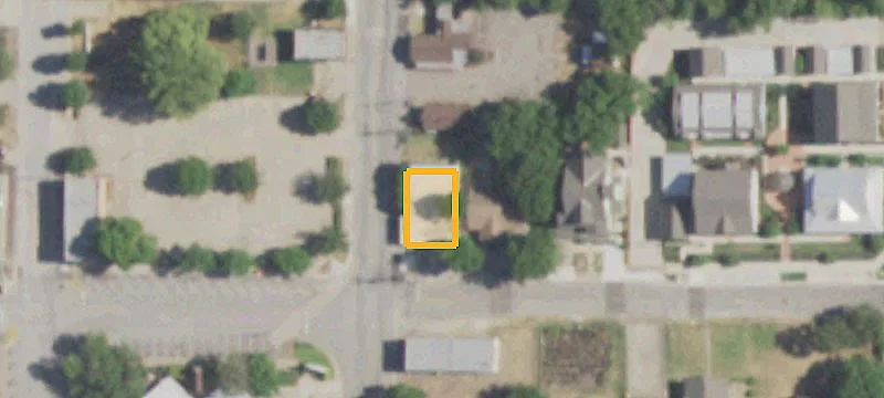 413 Cedar St