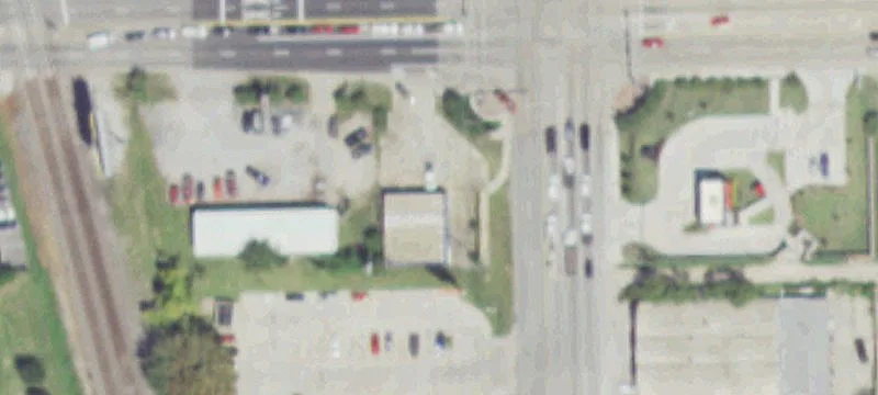 2404 Main St