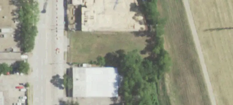 2324 Beckley Ave