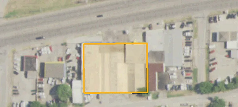 2021 Main St