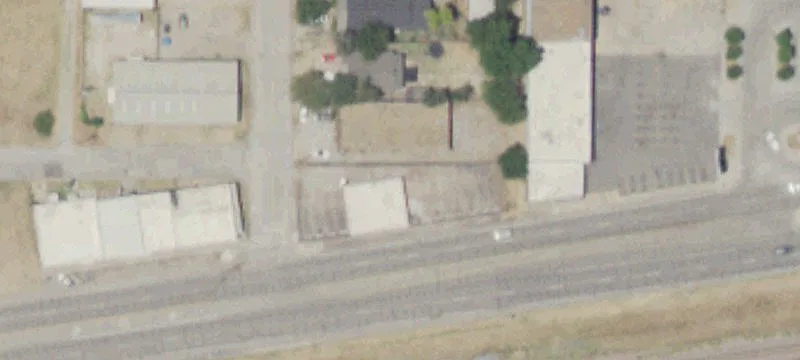 1326 Main St