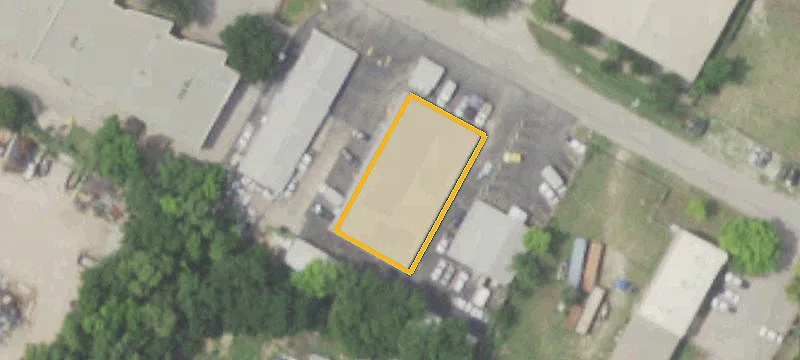1605 Dungan Ln
