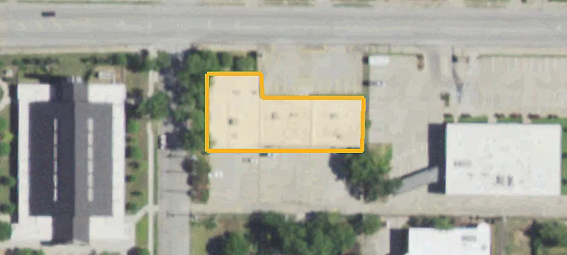 1224 Main St