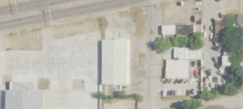1825 Main St