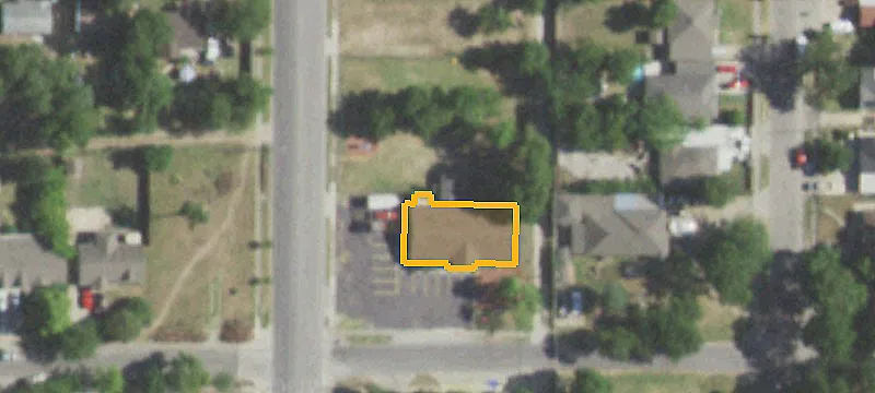 2834 Beckley Ave