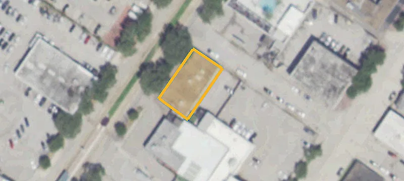 2401 Main St