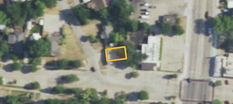 104 Oak St