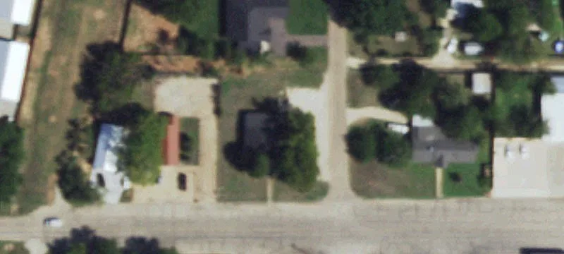 702 Graham St