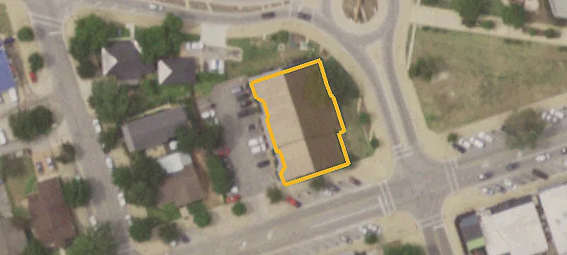 206 Main St