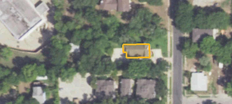 1224 Ave O O
