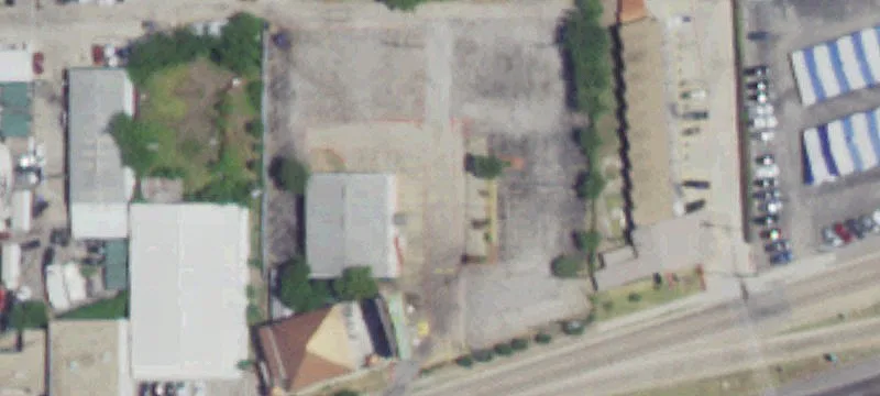 9125 R L Thornton Fwy