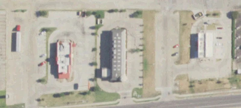 605 Airport Fwy