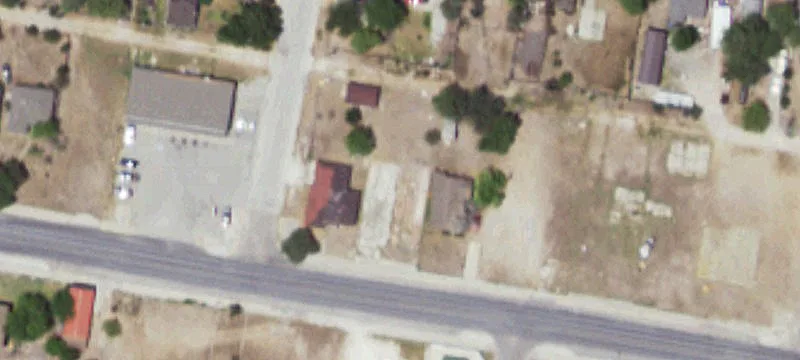 223 Ave E Ave
