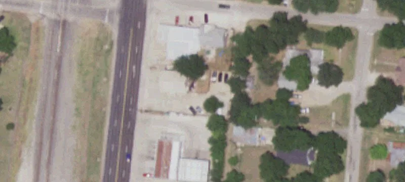 303 Commerce St