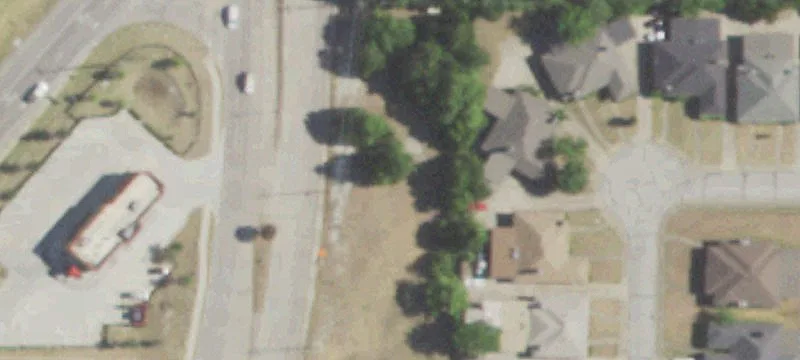 1940 Main St