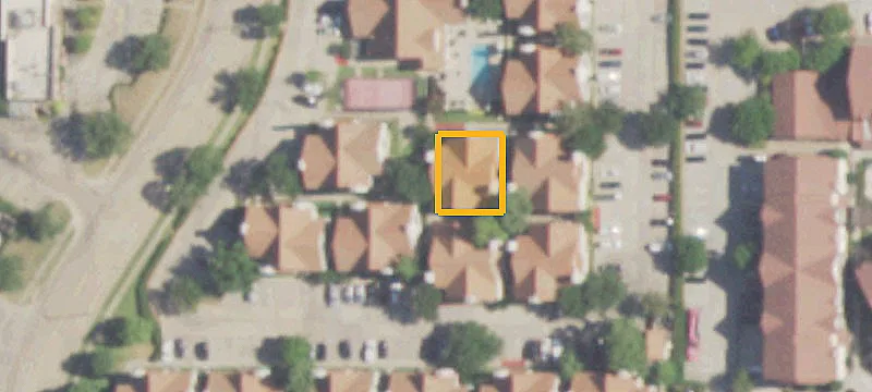 950 Walnut Hl Ln