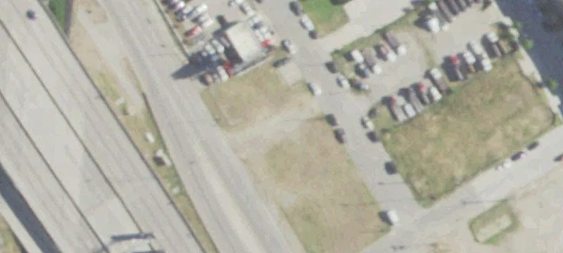 1437 Interstate 35e
