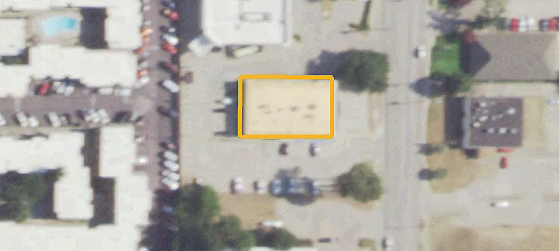 1225 Precinct Line Rd
