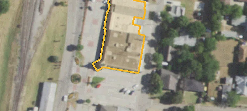302 Main St