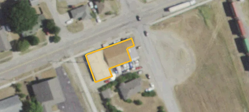 101 Main St