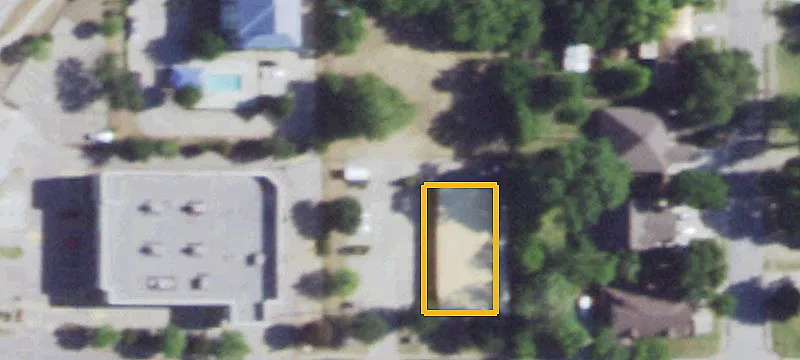 503 Mercedes St