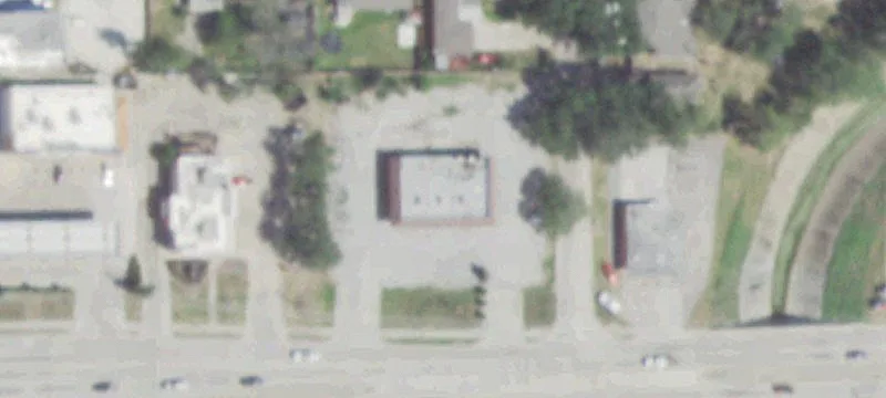 702 Southmore Ave