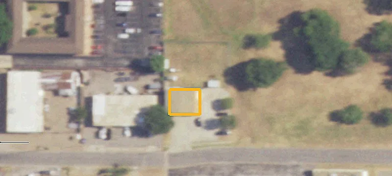 200 Holloway Dr