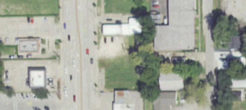 2111 Main St