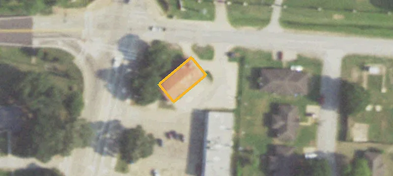 736 University Dr