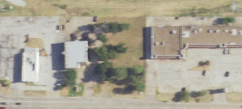 2421 Pioneer Pkwy
