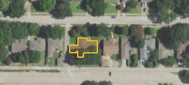711 James Dr