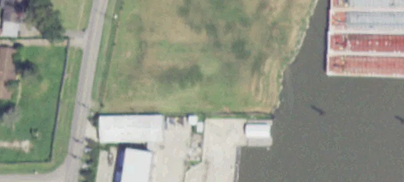 Lakeside Dr