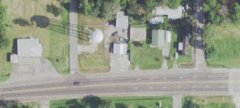 896 Hwy 105th W