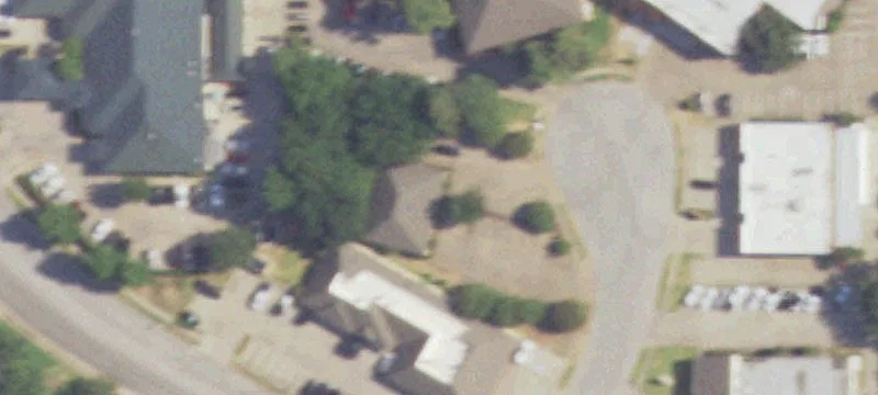 1856 Norwood Plz
