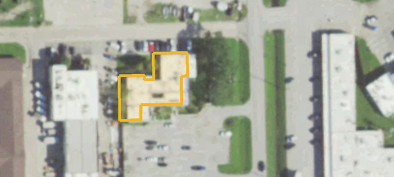 102 Flag Lk Dr